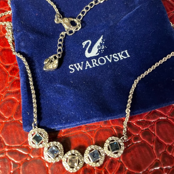 Blue Crystal necklace - Picture 3 of 3